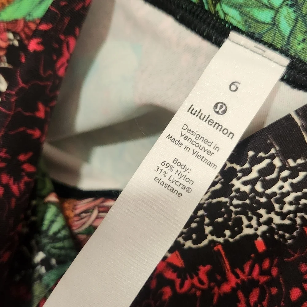 Lululemon Wunder Under Hi-Rise Leggings Zen Garden Multi Cropped 23